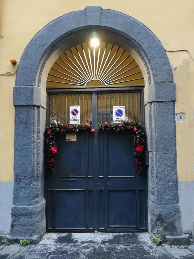 Bed and Breakfast Residenza La Scala Nápoles Exterior foto